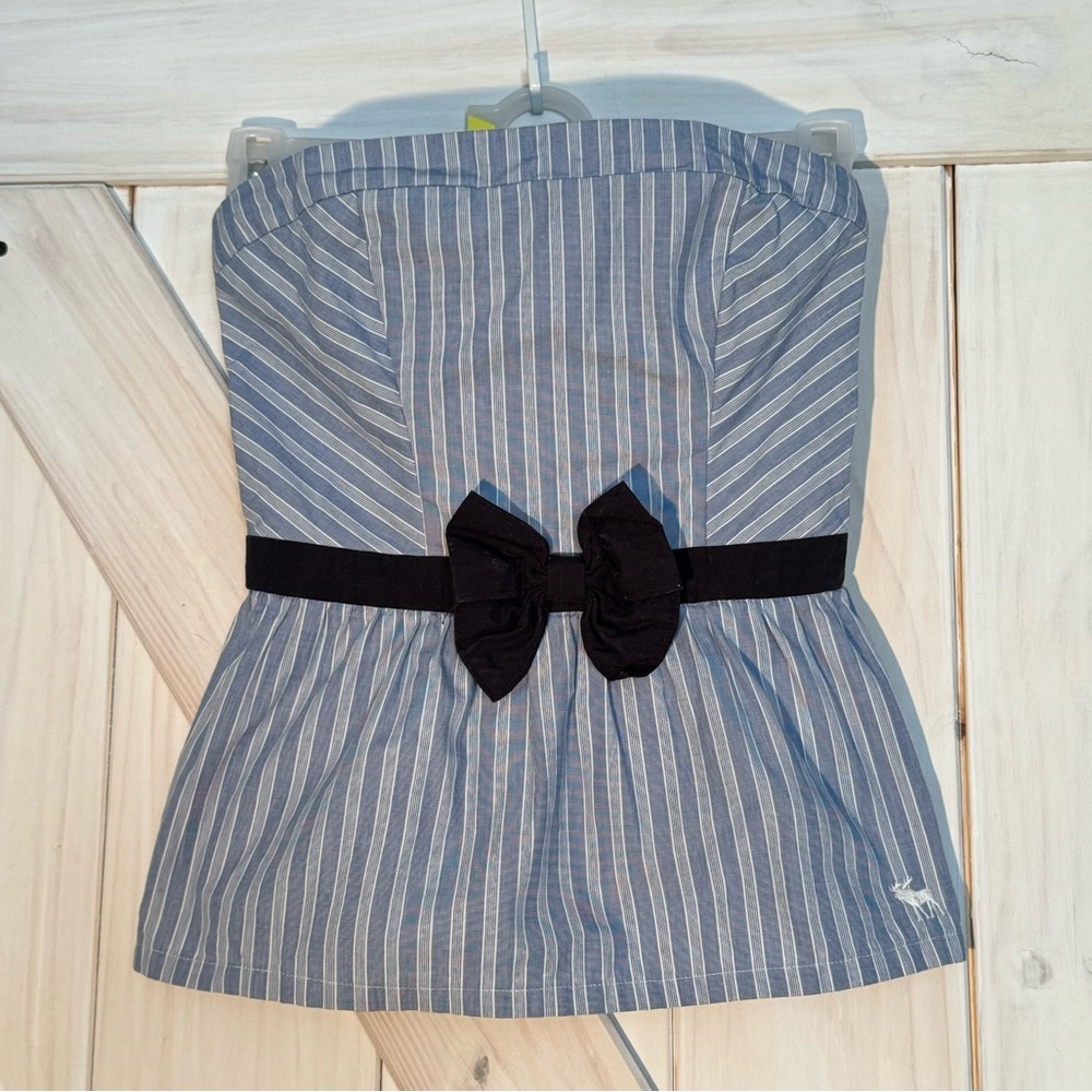 ABERCROMBIE $ FITCH TOP SIZE SMALL